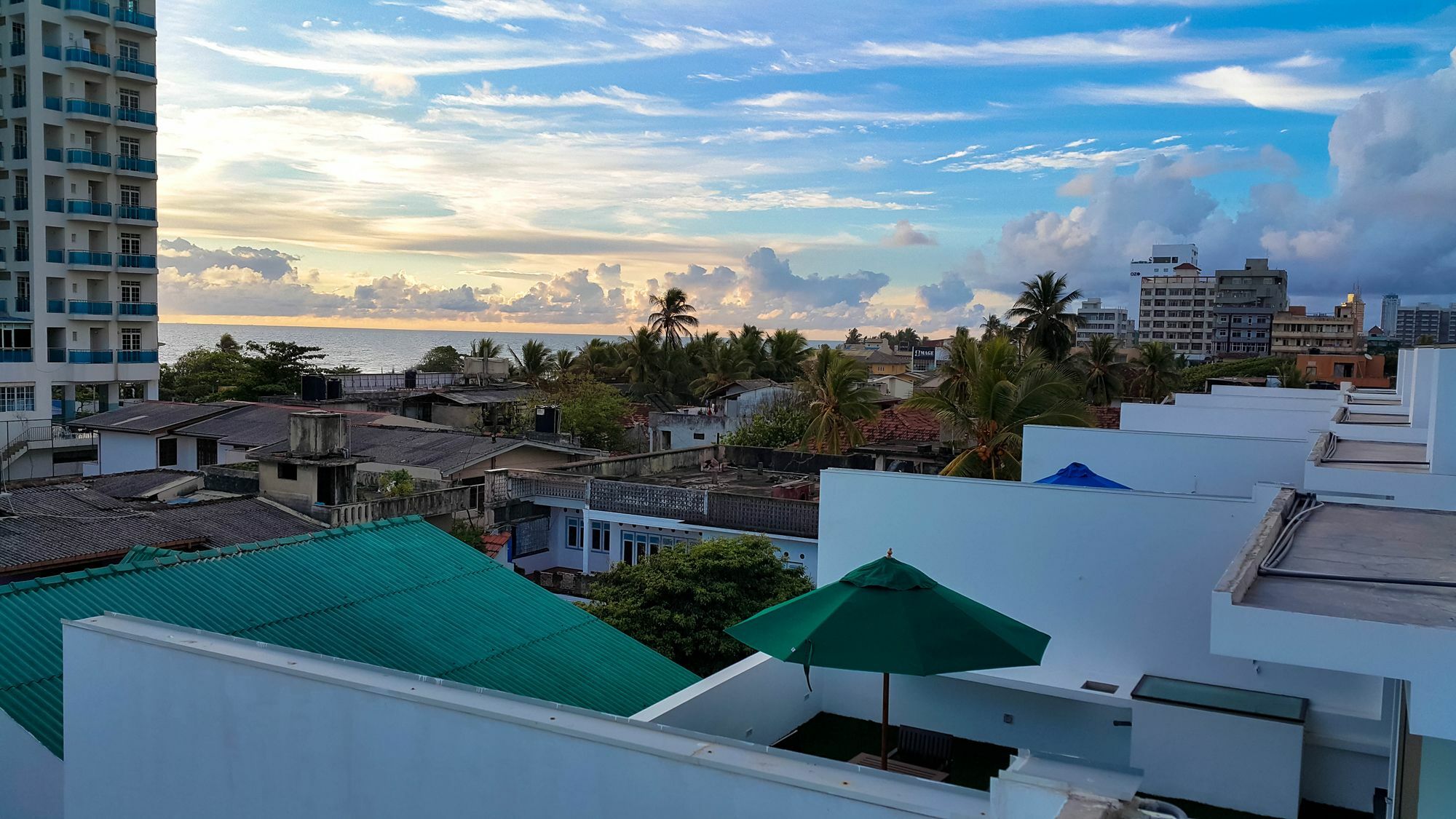 W15 Colombo Hotell Exteriör bild